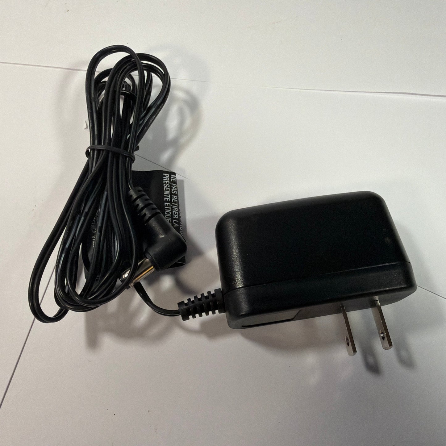 BLACK+DECKER 24V DC 210mA Power Supply Adapter 90592362-02 ETPCA-P180021U3