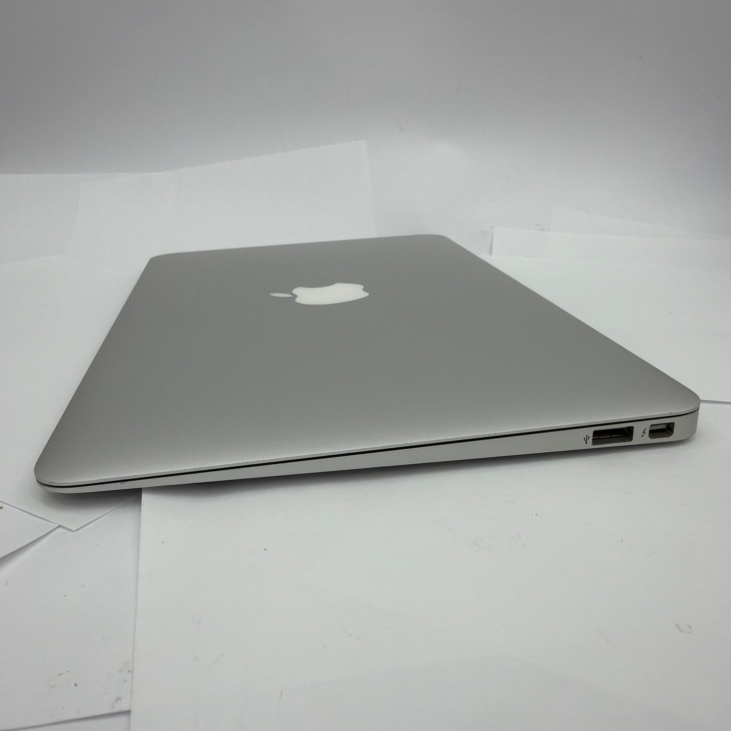 Apple MacBook Air 11-inch A1465 EMC 2631 Silver For Parts No Power