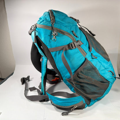 REI Co-op Tarn 18 Youth Hiking Daypack Backpack 18L Teal Blue