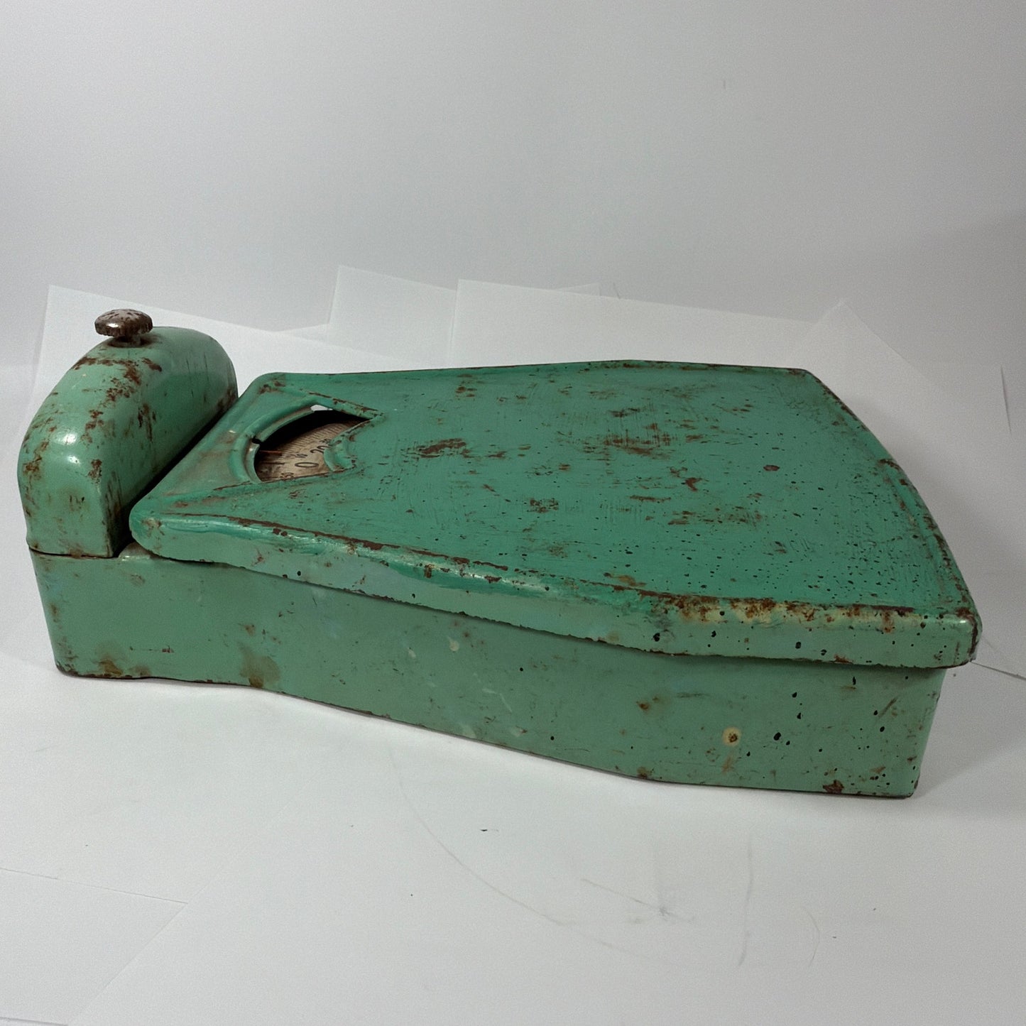 Vintage Green Analog Mechanical Scale 250 lb Platform 9 x 12 x 5