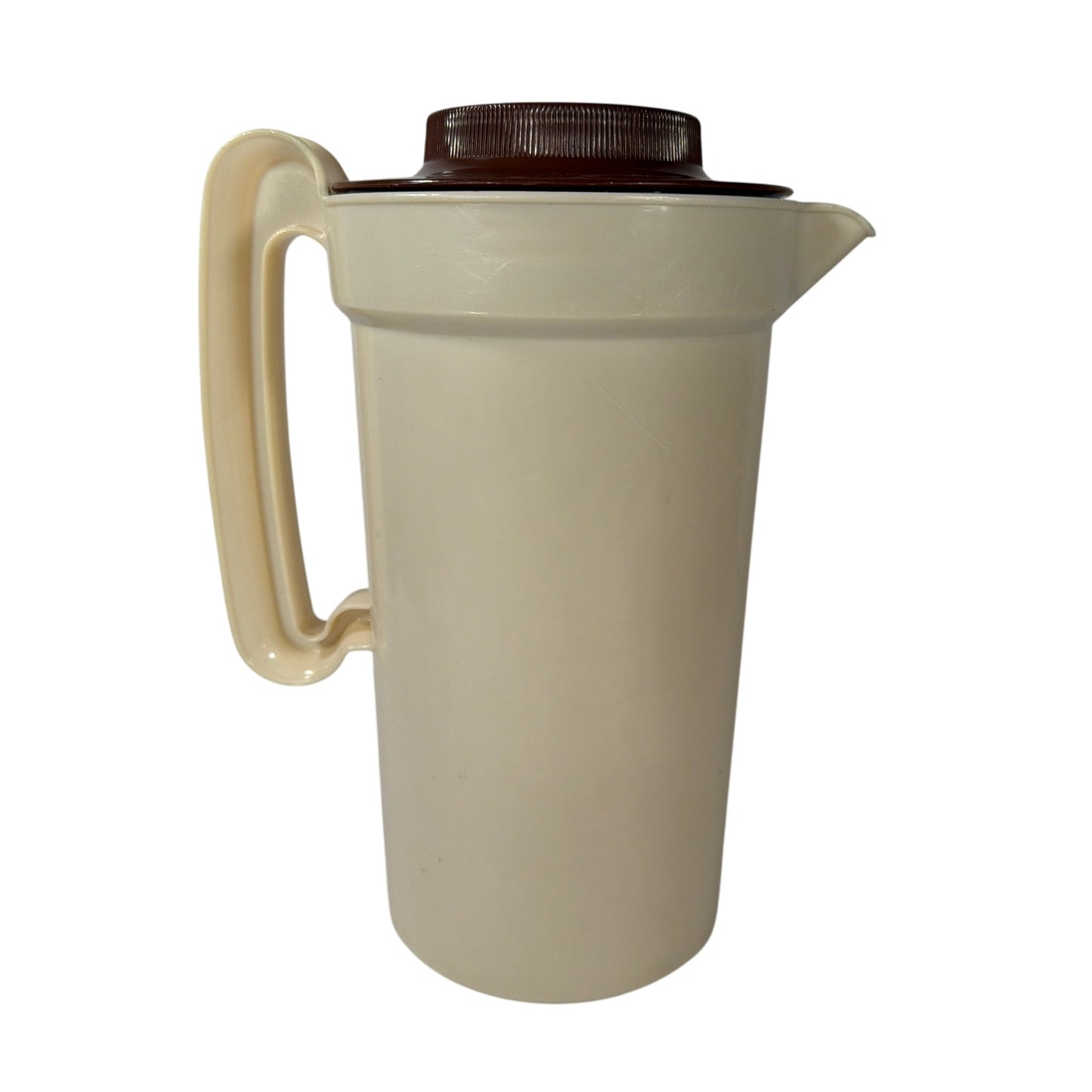 Rubbermaid 2 Quart Plastic Pitcher with Brown Lid Model 2796