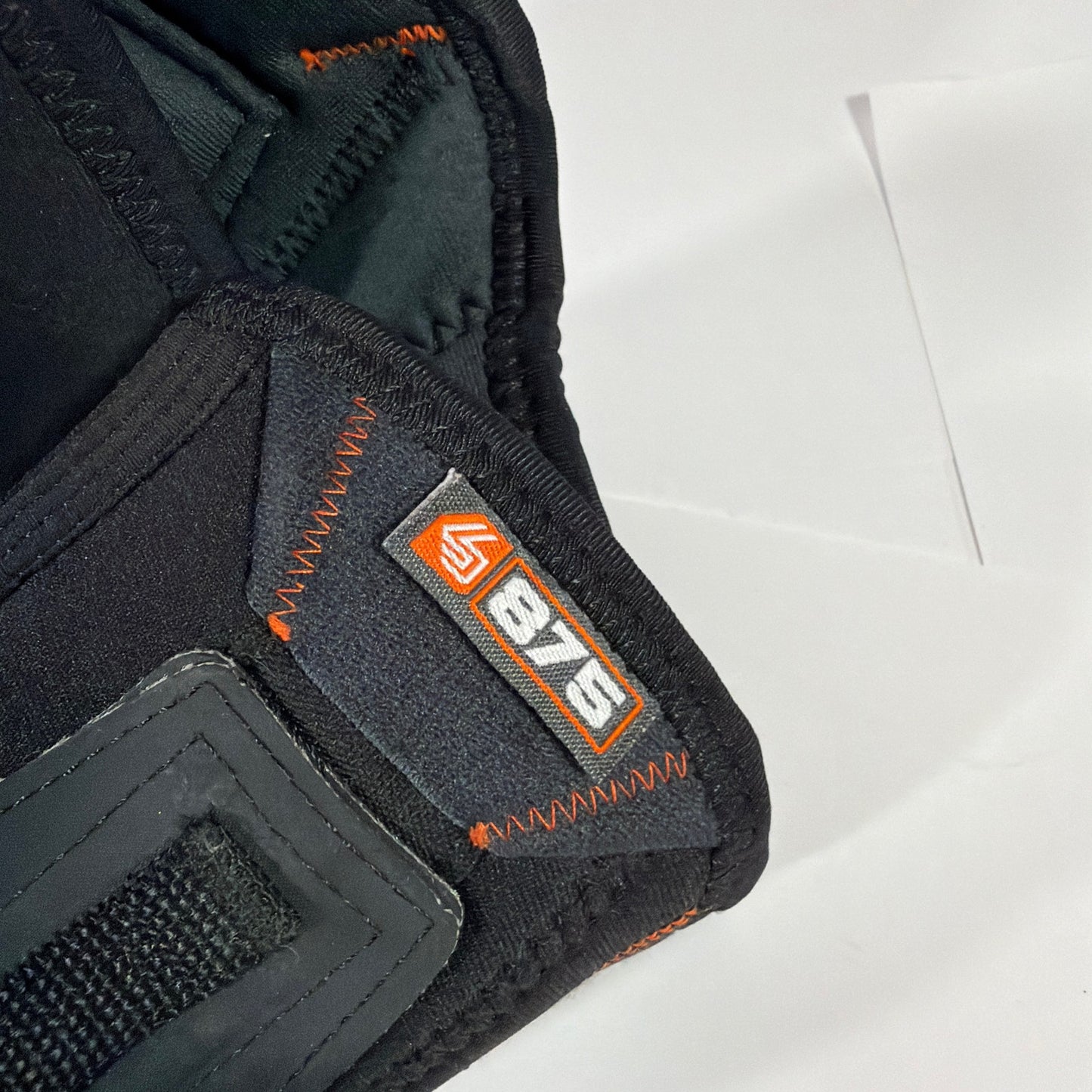 Shock Doctor Neoprene Knee Brace Support Large Black Orange