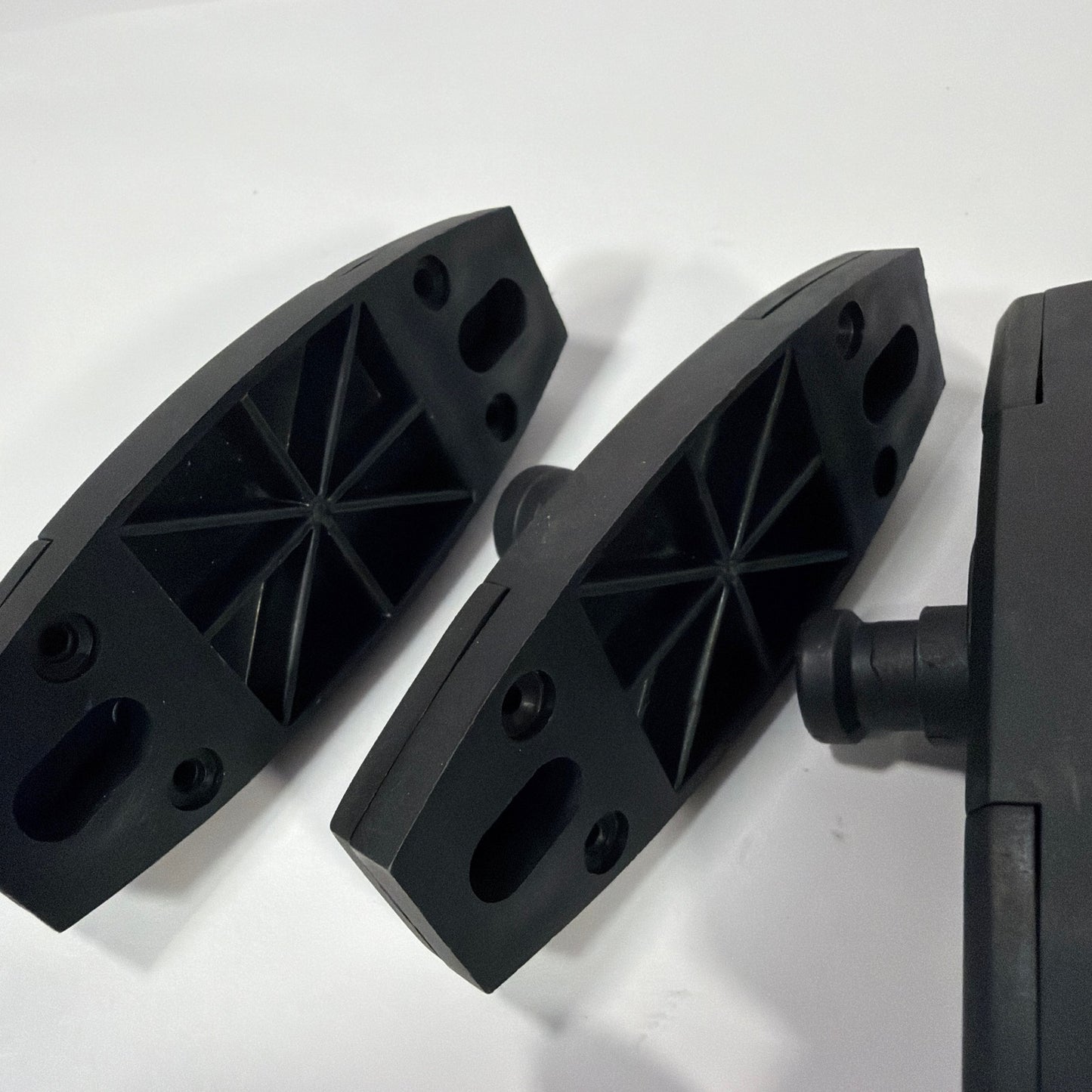 Rocketfish Speaker Wall/Ceiling Mounts 5-Pack Black