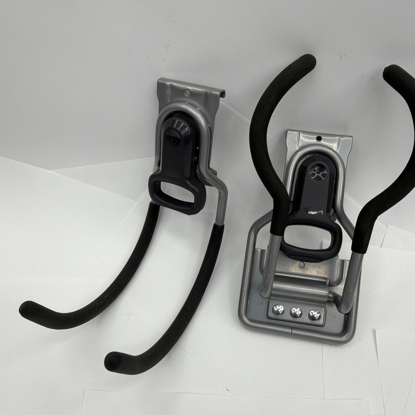 Rubbermaid FastTrack Multi-Purpose Garage Storage Hooks Lot of 2 Gray Black