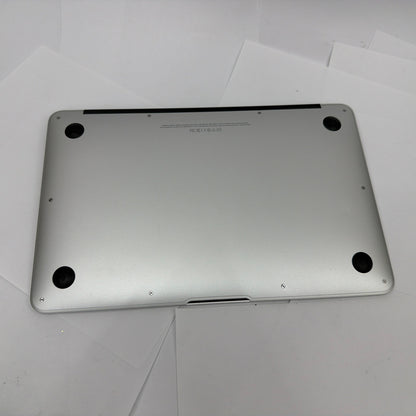 Apple MacBook Air 11-inch A1465 EMC 2631 Silver For Parts No Power
