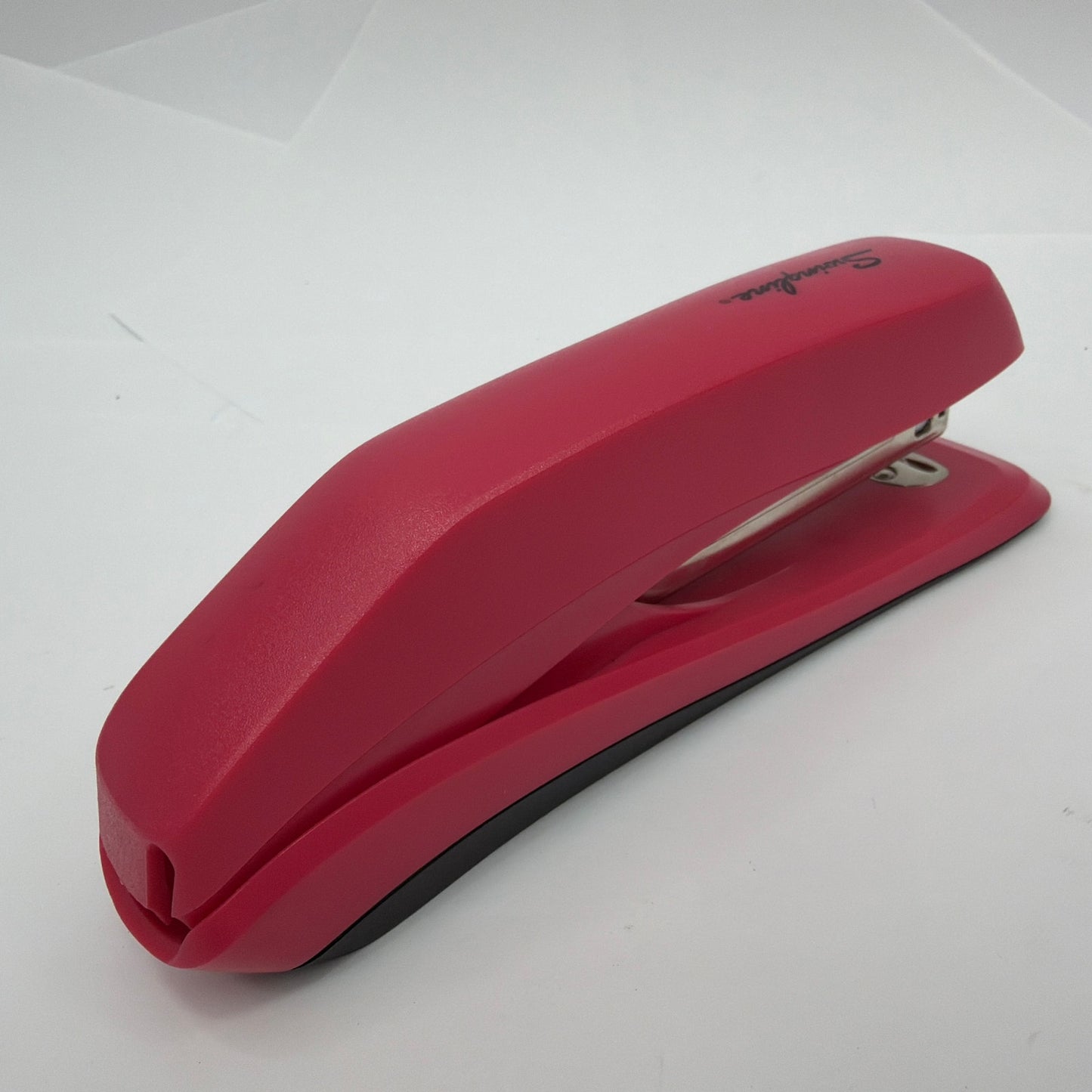 Swingline 545xx Pink 7 Inch Desktop Stapler Loaded with Staples